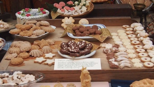 Cookie contest at the Christmas exhibition at the Botanical Garden of Charles University, Prague, December 2013